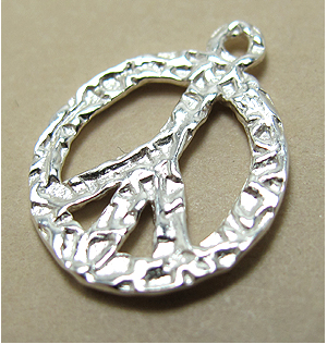 シルバーアクセサリー チャーム ピースマーク テクスチャー の通信販売店 ネイチャーガイダンス