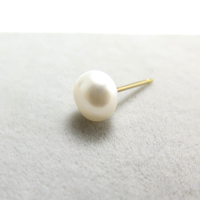 淡水パールピアス（ホワイト系）/ボタン6mm「14kgf（ゴールドフィルド）」（2ペア）