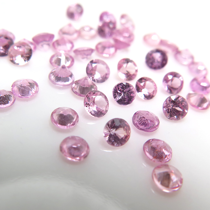 天然石ルース（裸石）・ピンクサファイア（セイロン・スリランカ産・加熱）/ラウンド【3mm】ダイヤモンドカット（25個）