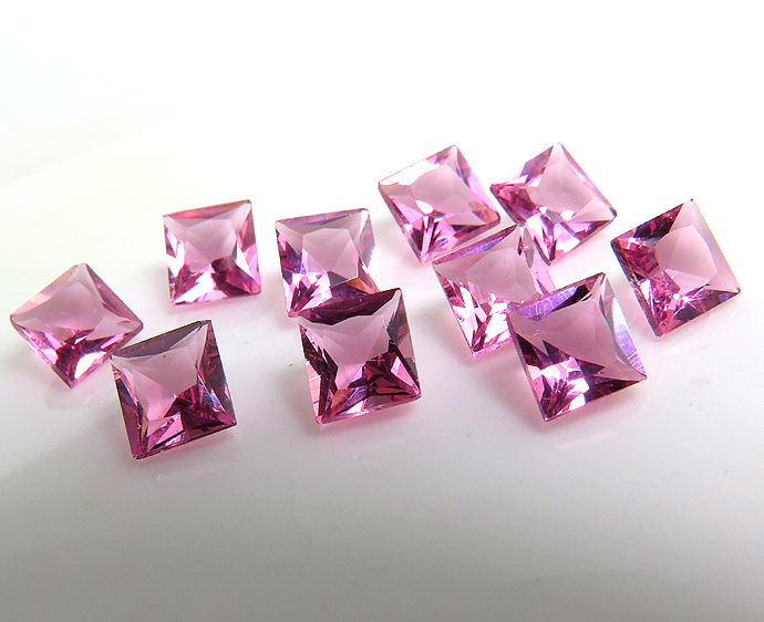 天然石ルース（裸石）・ピンクトルマリン/スクエア【3×3mm】ファセットカット（10個）