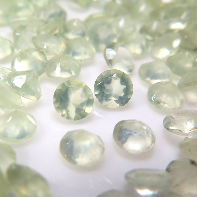 天然石ルース（裸石）プレナイト/ラウンド【3mm】ファセットカット（8個）