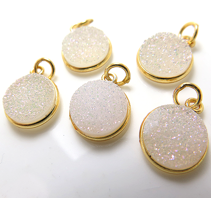 ゴールドプレーテッド・SV925/ペンダントトップ/ドゥルージー（レインボー）/ラウンド11mm（ベゼルセッティング）（25個）