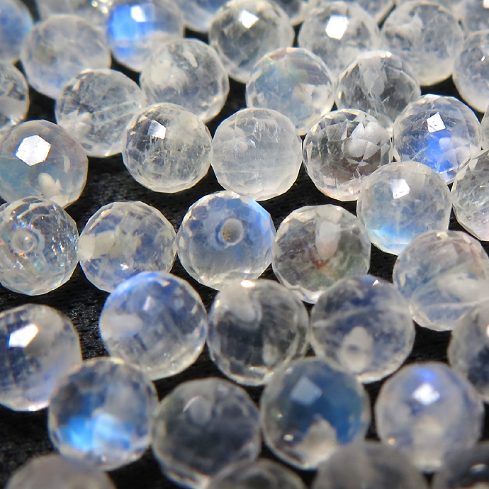 天然石ルース（裸石）レインボームーンストーン/ラウンドボール片穴【4mm】チェッカーカット（50個）