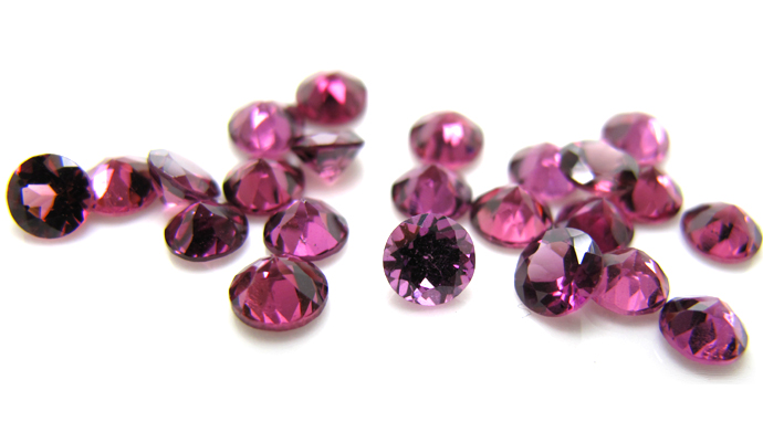 天然石ルース（裸石）・ロードライトガーネット（インド）/ラウンド【5mm】ファセットカット（50個）