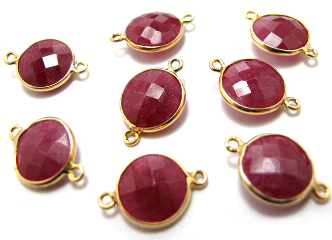 ゴールドプレーテッド・SV925/【コネクター】/天然石ルビー（染）/ラウンド 11mm（ベゼルセッティング）（5個）