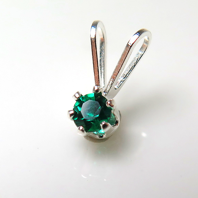 シルバーペンダントトップ エメラルド（合成石） 3mm SV925　（10個）