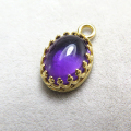天然石アメジスト(アフリカ)・ペンダントクラウン（ベゼルセッティング/カボション）（オーバル・10×8mm）（真鍮ブラス・ゴールドカラー）（1個）