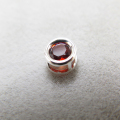 シルバー925/天然石ガーネット（4mm）ベゼル「sv925」（1個）