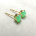 10K/4mmラウンド6本爪・スタッドピアス（立て爪ピアス）・天然石（クリソプレーズ）「10金イエローゴールド」（1ペア）