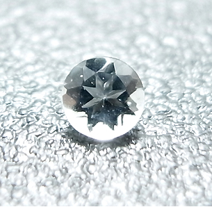 天然石ルース（裸石）・ホワイトトパーズ（ブラジル）/ラウンド【2mm】ファセットカット（50個）