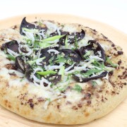 麻の実ピッツァ 生きくらげ しらす