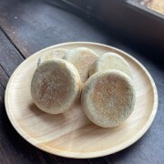 麻の実イングリッシュ・マフィン【国産麻の実使用】