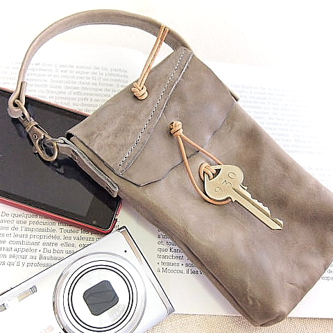 携帯　デジカメケース