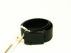 ディーゼル　レザー　ブラックバックル　ベルト　