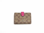 COACH（コーチ）シグネチャーコーナーZIP２つ折り財布  23553　カーキ×ピンク