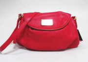 MARC BY MARC JACOBS　斜め掛けレザーショルダーバック　M3123144　ロックロブスター　値下げ