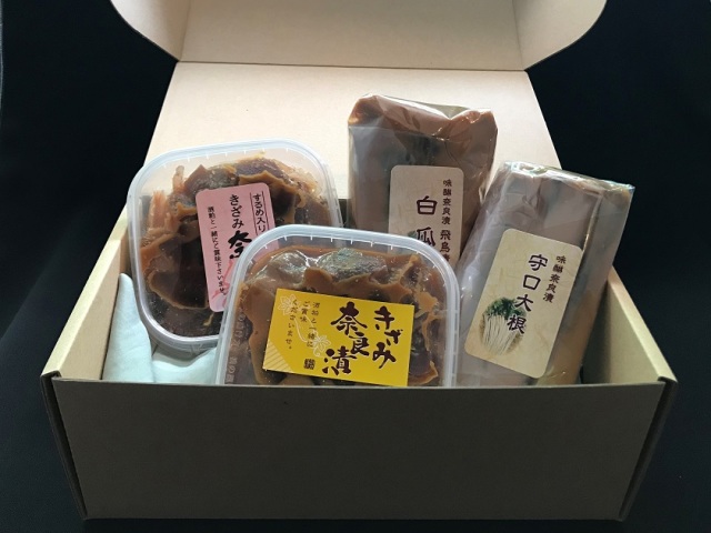 あすかづけ匠な味わい紙箱ギフト！飛鳥漬 白瓜（半割）、味醂奈良漬