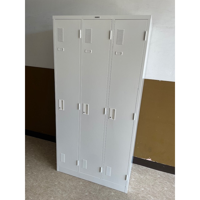 3人用ロッカー　ナイキ　L-053