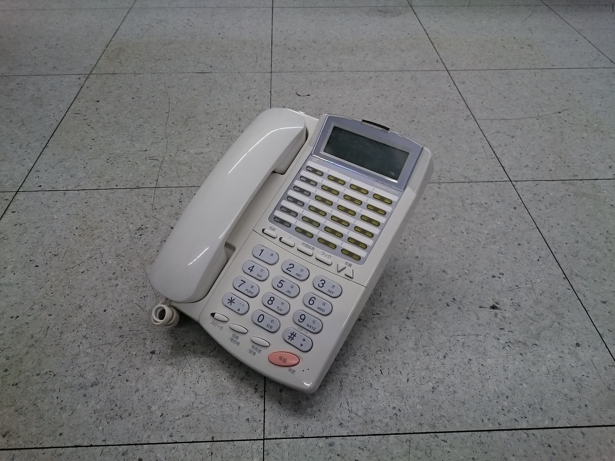 ビジネスフォン ナカヨNYC-24iZ-TELSD(W)電話機/中古