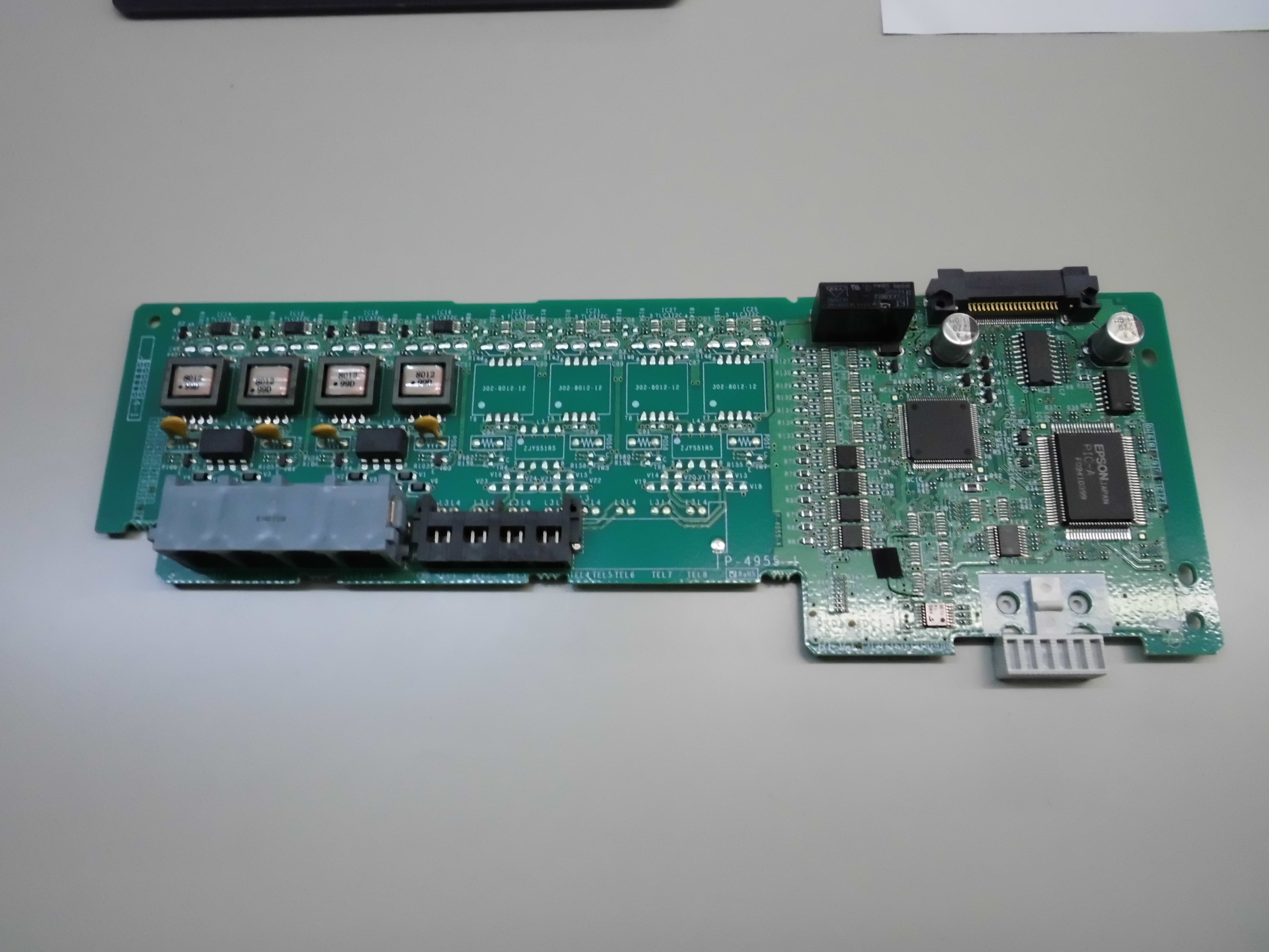 日立　ET-4DCI-IE ４回線ボタン電話インターフェイス(iE)