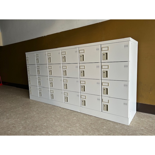 鍵付 24人用ロッカー トヨスチール GLK-24Y　L-048