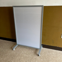 W800×H1240 キャスター付き半透明ポリカパーティション PT-011