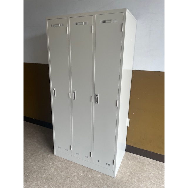 3人用ロッカー　生興　L-052