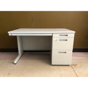 W1200　片袖机　コクヨ　DK-027