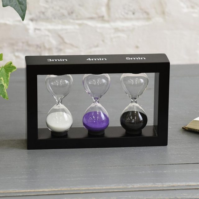3つの時間が同時に計れる3分・4分・5分砂時計は無料ラッピング対象商品でギフトにオススメのおしゃれ雑貨