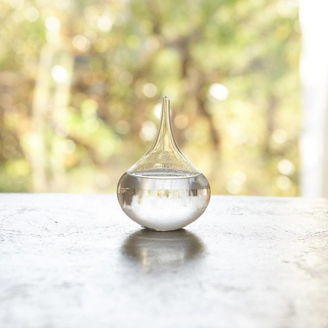 涙型 置物 29g ストームグラス しずく | Fun Science,ストームグラス | Chatani