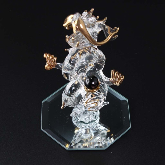 昇龍ガラス細工インテリア 天然石ブラックトルマリン丸玉持ち