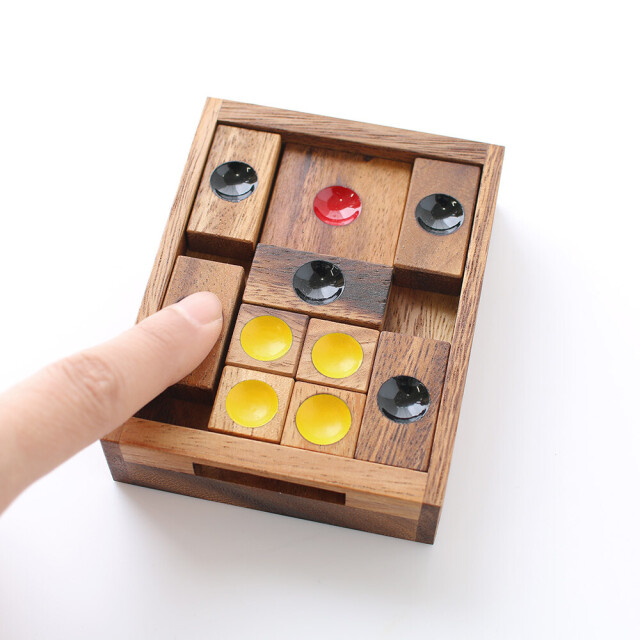 ウッドパズル 脱出ゲーム 木のおもちゃを買うならおしゃれ雑貨通販のお店 おしゃれ雑貨の専門店アトリ ラッピング・メッセージカードでプレゼントや