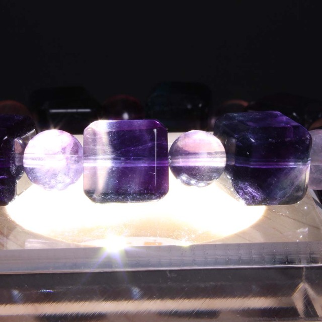 マルチカラーフローライトブレスレット キューブカット アメリカ産