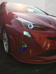 TOYOTA 50系プリウス　ヘッドランプ専用ＡｔｔａｃｋｅｒオリジナルＣＯＢイカリング製作