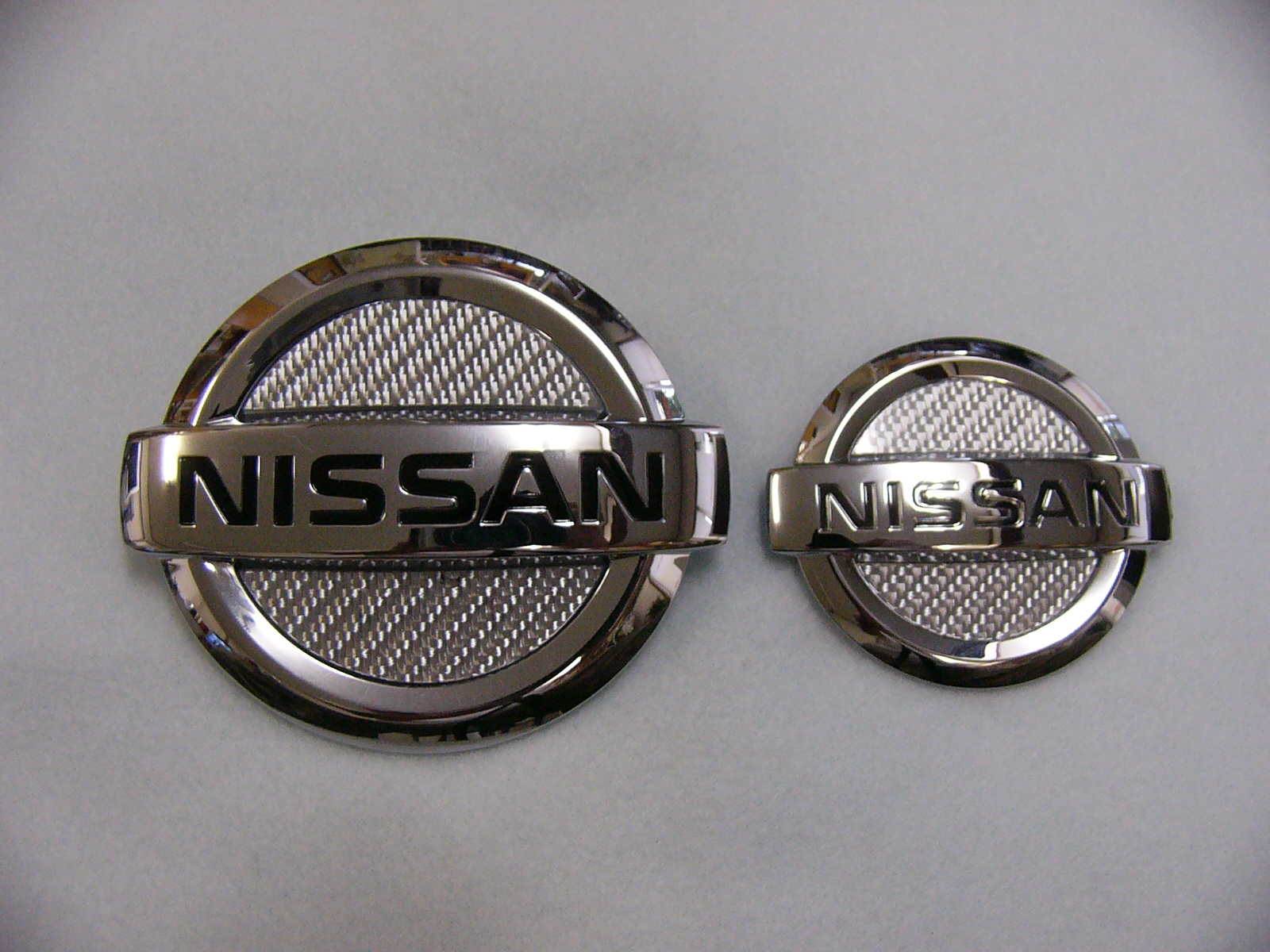 NISSAN MG22S MOCO専用フロント＆リヤエンブレムシルバーカーボンフィニッシャーセット