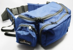 ブッシュウォーカー（BUSHWALKER）　トレーナーズバッグ　DELUX BELT BAG （青） W450 x D146 x H152