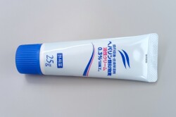 ヘパリン類似物質油性クリーム「日医工」１本