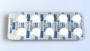 カロナール錠200　10錠