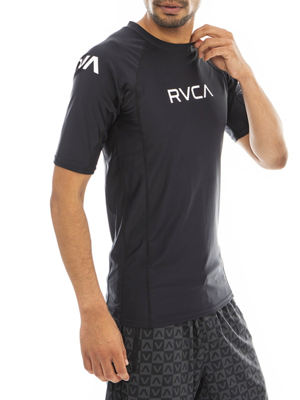 RVCA,ルーカ,Tシャツ,ラッシュガード,メンズ,レディース,半袖,RVCA,SPORT,RVCA,LUSH,SS,ルカ,スポーツ,吸汗性,抗菌性,UPF50+,BD041-872