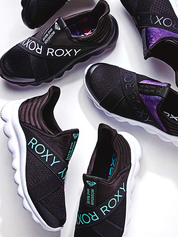 ROXY,ロキシー,スニーカー,レディース,厚底,黒,おしゃれ,かわいい,ブランド,スポーツ,ON,THE,MOVE,4,靴,スリッポン,軽量,RFT214301