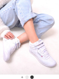 Reebok,リーボック,スニーカー,レディース,ハイカット,きれいめ,シンプル,ブランド,おしゃれ,かわいい,白,黒,フリースタイル,ハイ