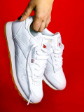 Reebok,CLASSIC,リーボック,スニーカー,クラシックレザー,メンズ,レディース,シンプル,ブランド,白,ローカット,100008491