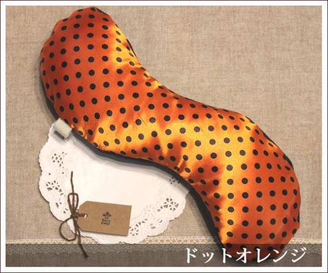 またたびクッションジャンボ　ドットオレンジ