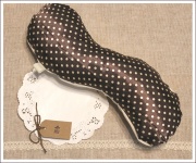 またたびクッションジャンボ　ドットチョコ