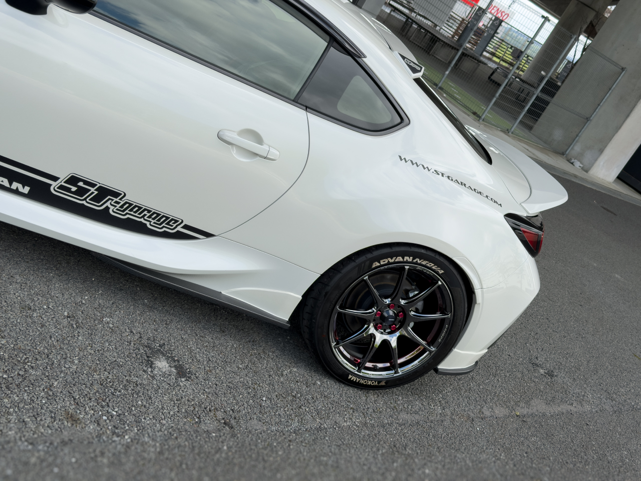 <塗装済>GR86/ZN8 & BRZ/ZD8 トランクスポイラー