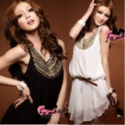 胸元ゴージャス☆シフォンワンピース
