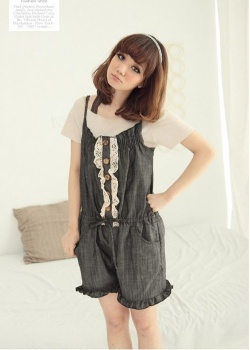 レースフリル♪デニム風ショート丈ロンパース ２色展開#ブラック #インディゴ あり