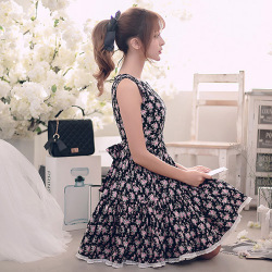 ファッションショップAya☆小花柄・Aラインミニワンピース