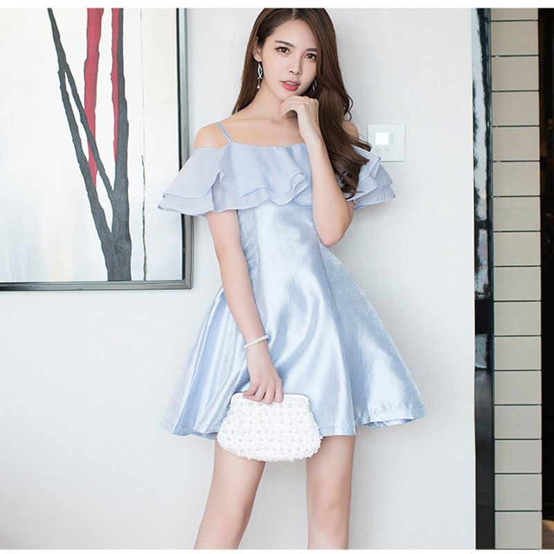 フリルネック・フレアーミニワンピース