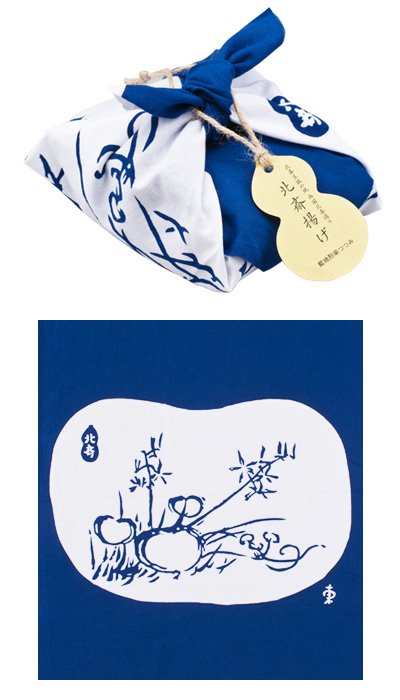 北斎揚げ　藍地形染つつみ　光琳雪ノ下